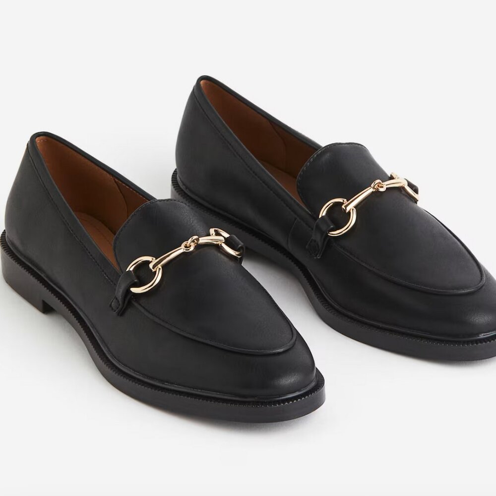 BLACK LOAFERS WITH GOLD DETAIL | H&M